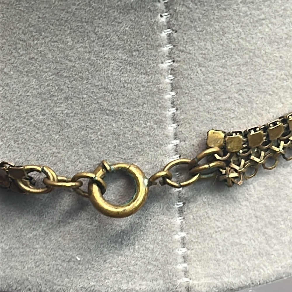 VINTAGE Chainmail & Crystal drop necklace - Picture 5 of 9